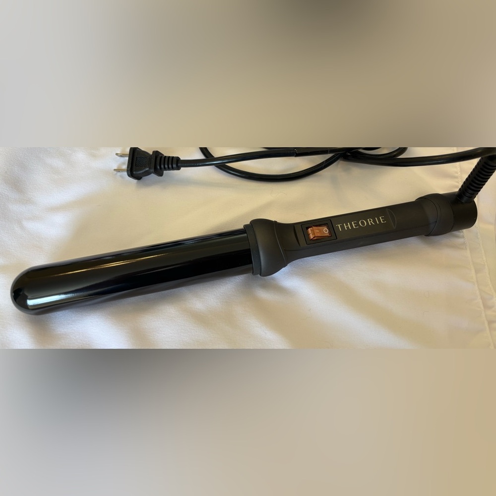 Black Curling Wand